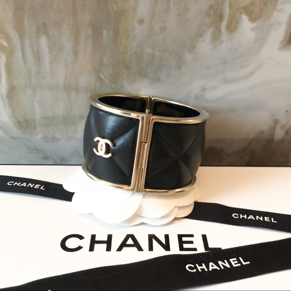 Chanel Quilted Black Leather Gold CC Cuff Bracelet - Picture 3 of 8